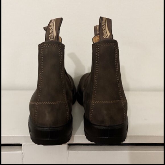 BRAND NEW IN BOX - Men's Blundstone 585 Chelsea Boots Size 8 - Picture 3 of 8